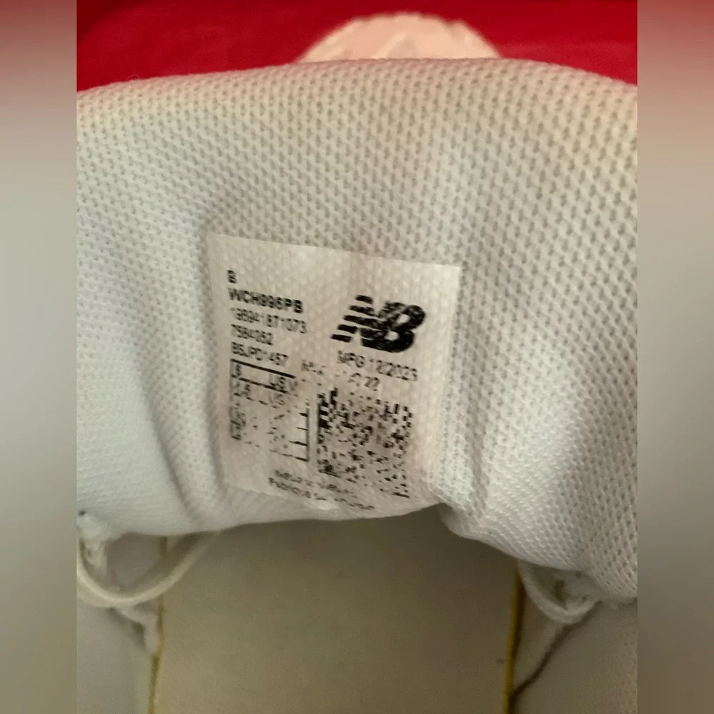 NEW BALANCE
